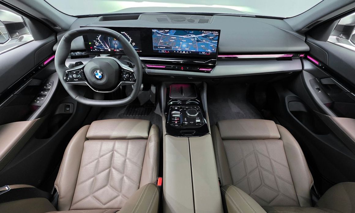 BMW 5-Series 2024