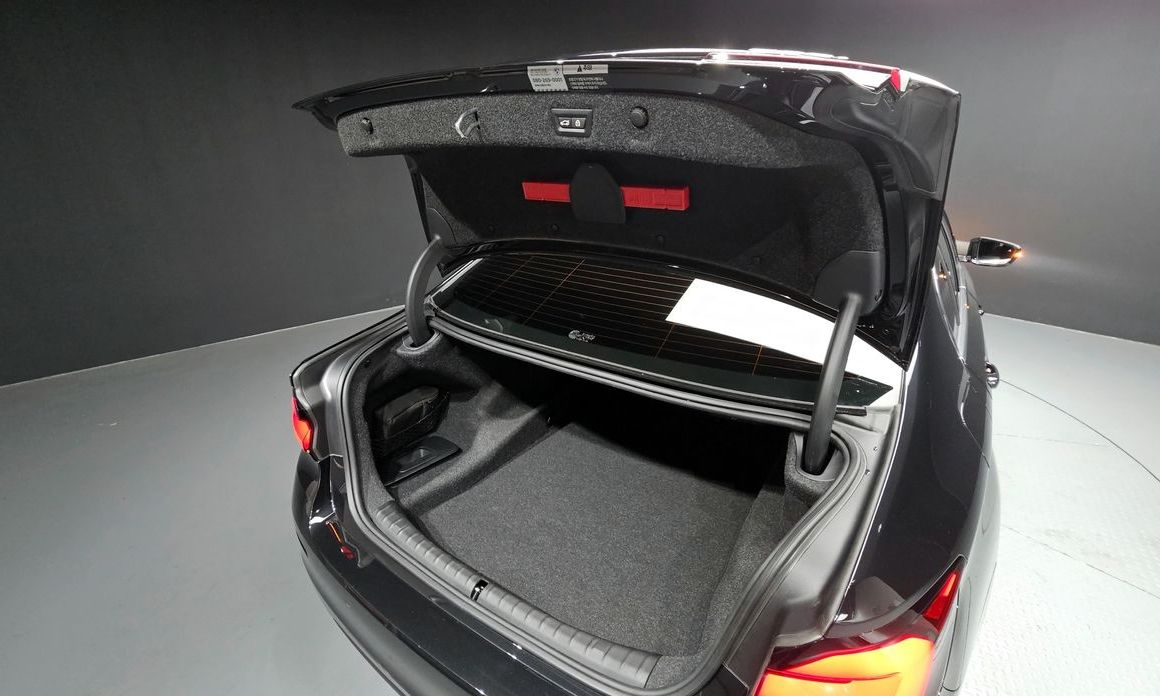 BMW 5-Series 2023