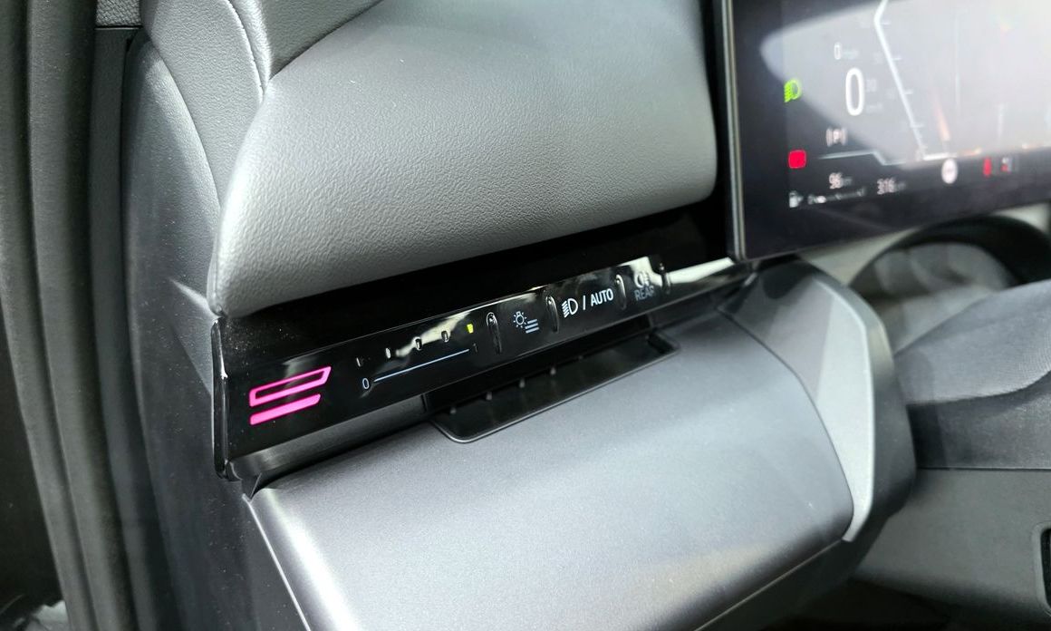 BMW 5-Series 2024