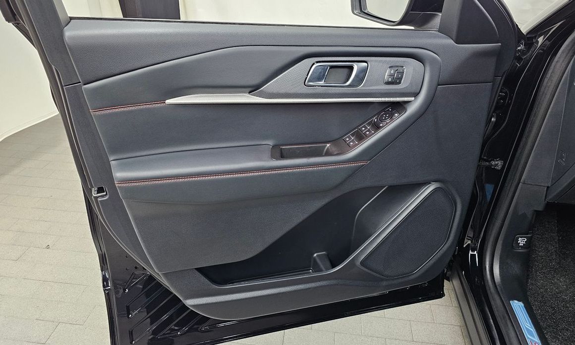 Ford Explorer 2025