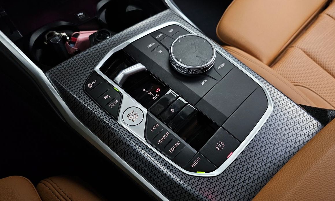 BMW 3-Series 2024