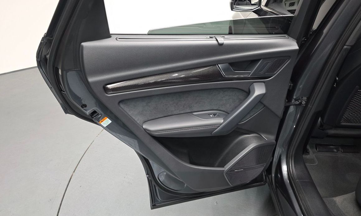 Audi SQ5 2022