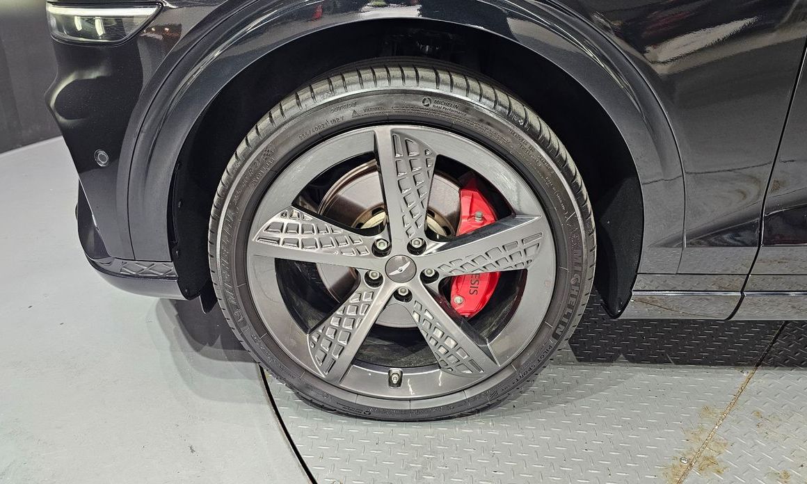 Genesis GV70 2023