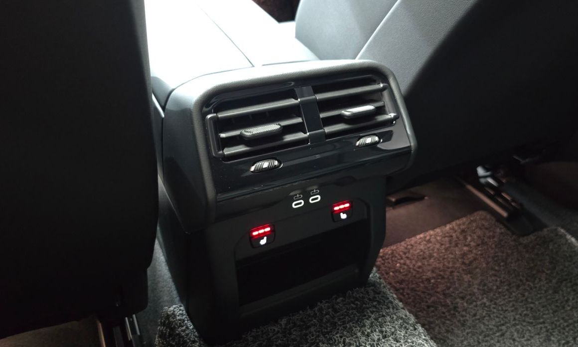 BMW 5-Series 2025