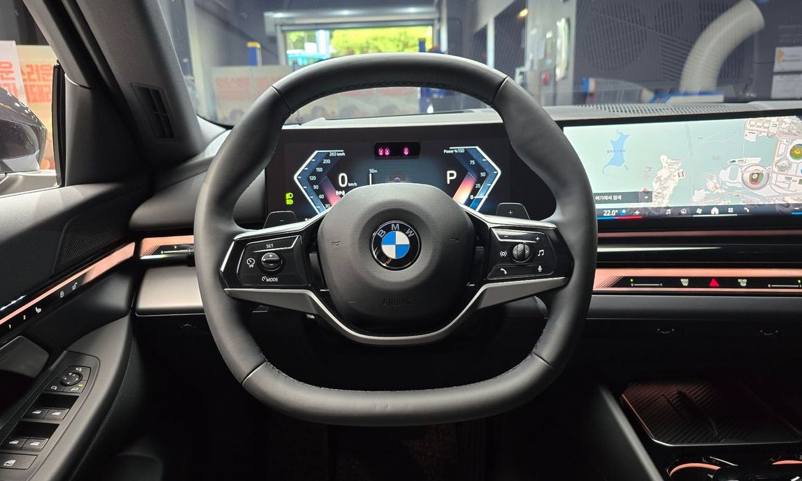 BMW 5-Series 2025