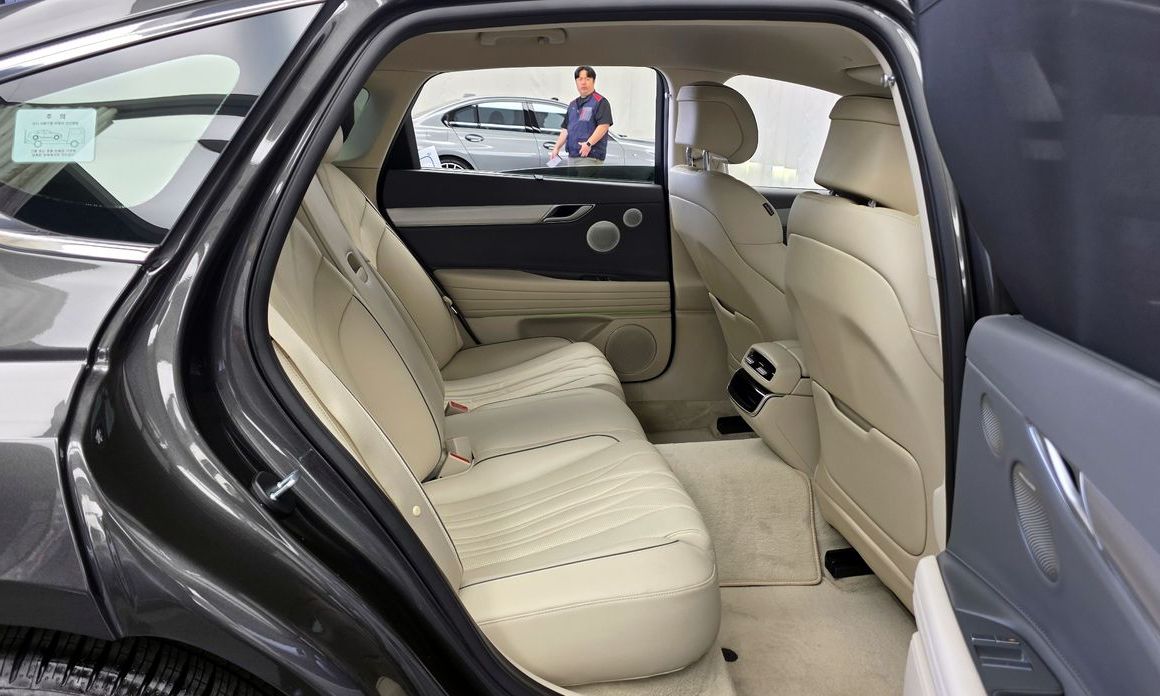Genesis G80 2025
