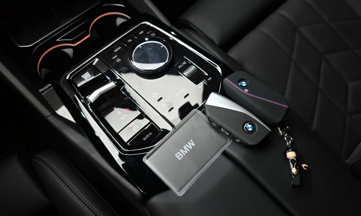 BMW 5-Series 2025