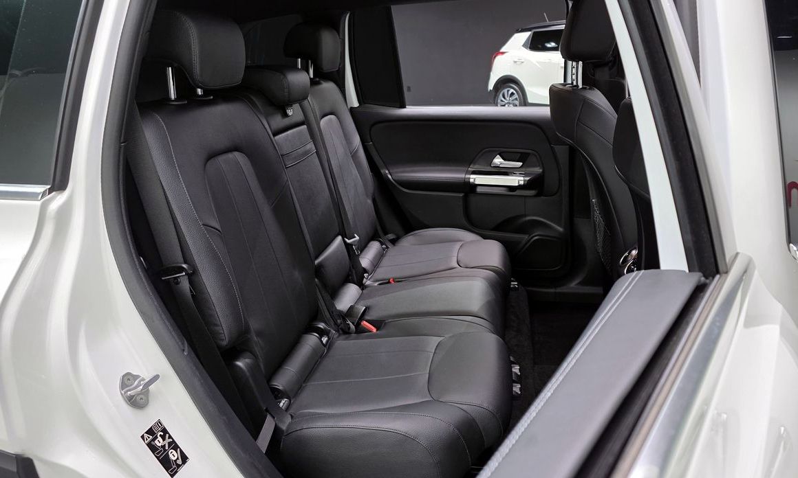 Mercedes-Benz GLB-Class 2023
