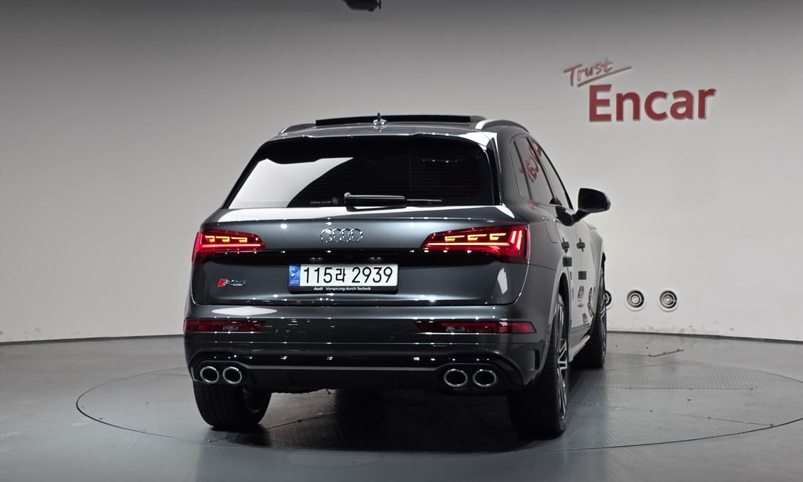 Audi SQ5 2022