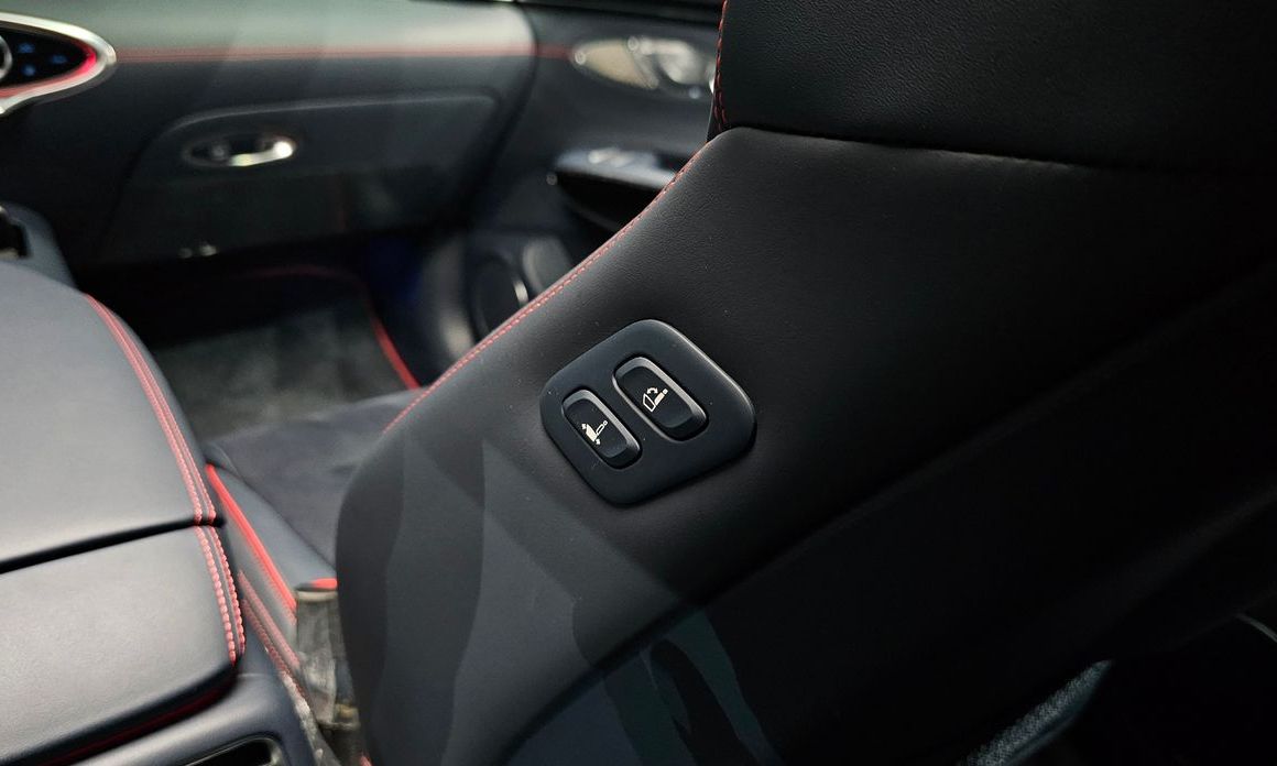 Genesis GV70 2023