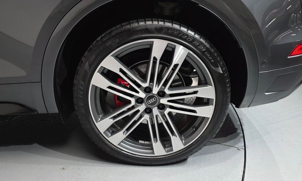 Audi SQ5 2022