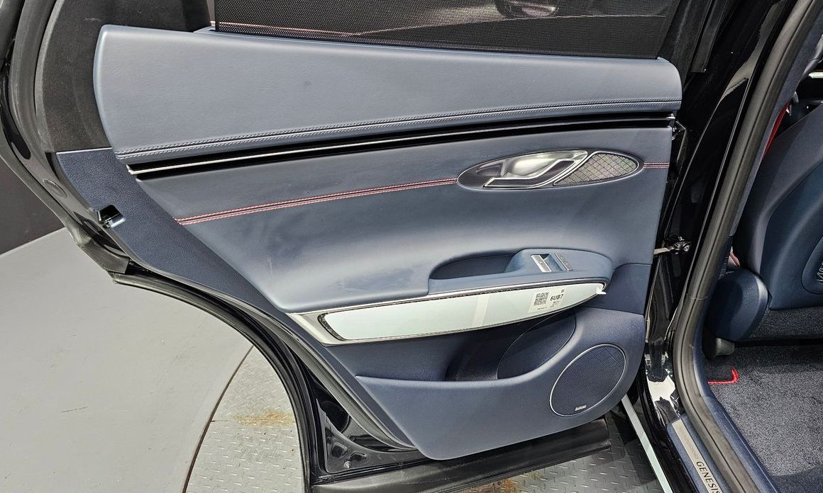 Genesis GV70 2023