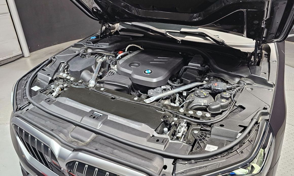 BMW 5-Series 2025