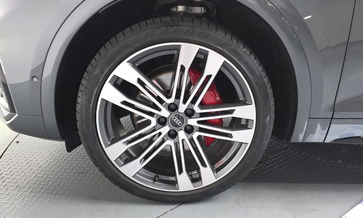 Audi SQ5 2022