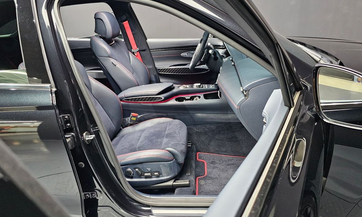 Genesis GV70 2023