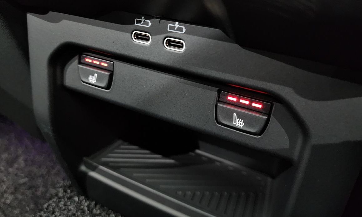 BMW 5-Series 2025