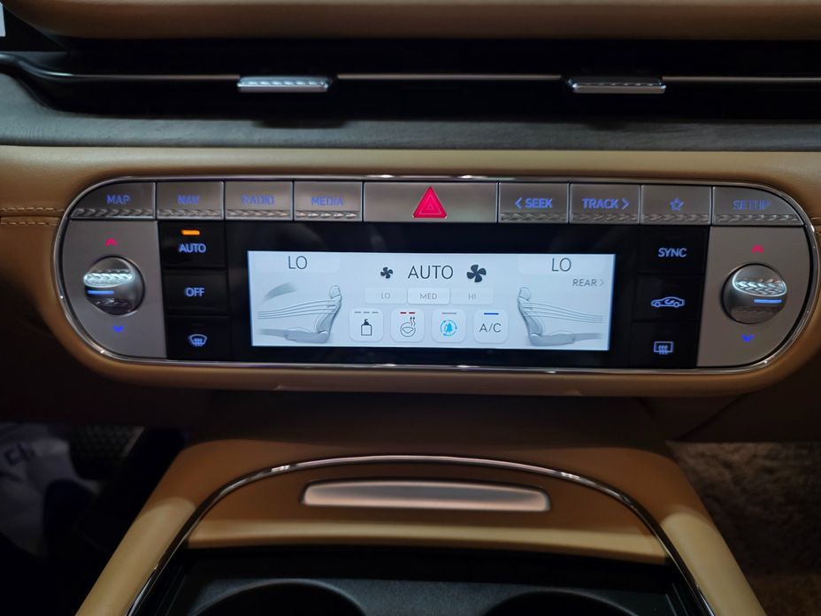 Genesis G90 2022