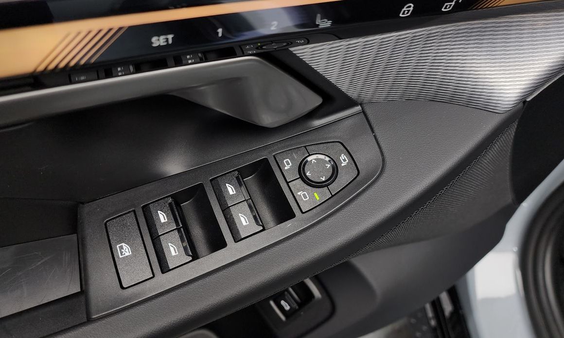 BMW 5-Series 2025