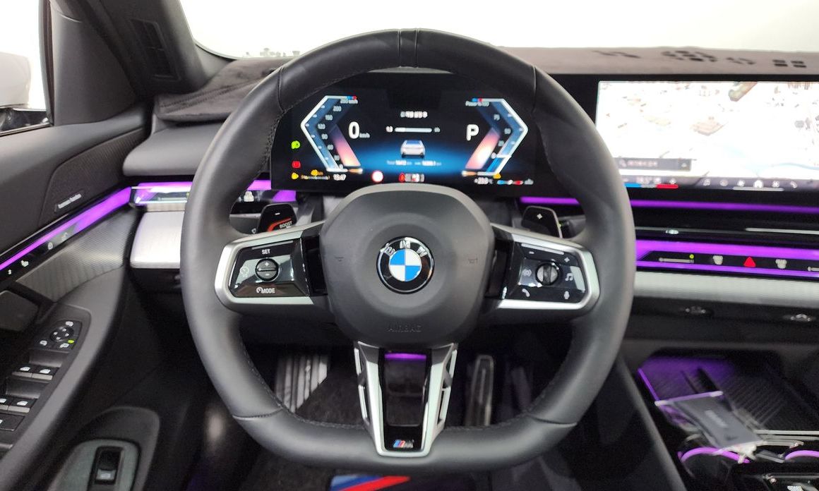 BMW 5-Series 2025