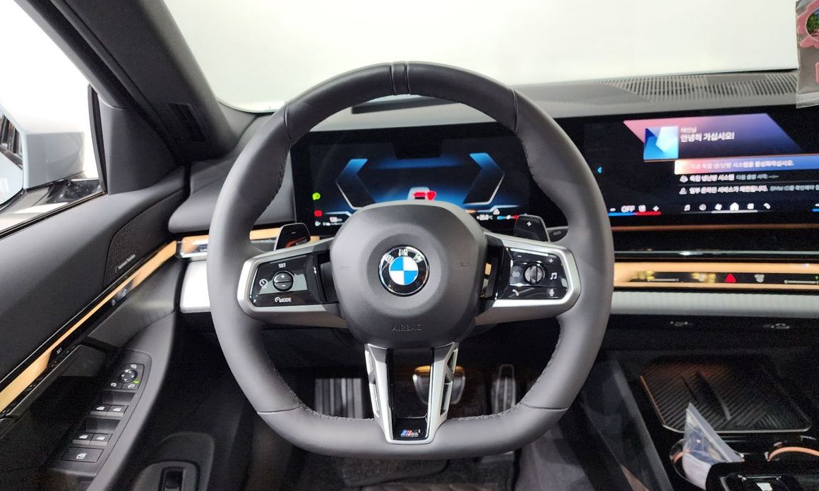BMW 5-Series 2025