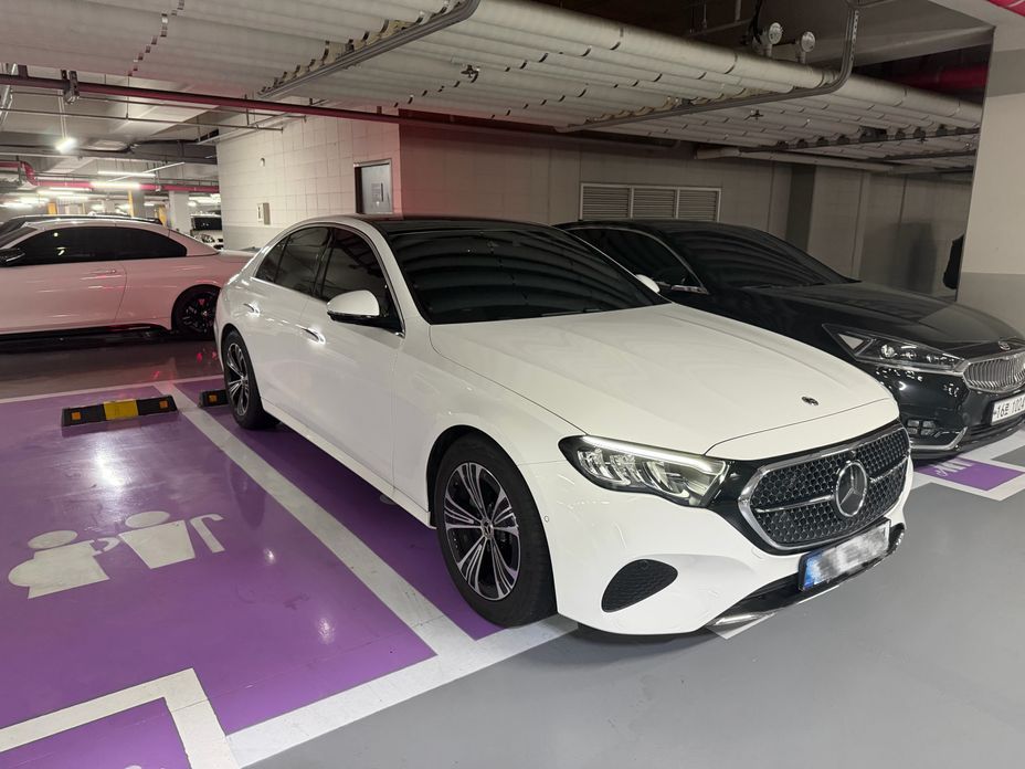 Mercedes-Benz E-Class 2025