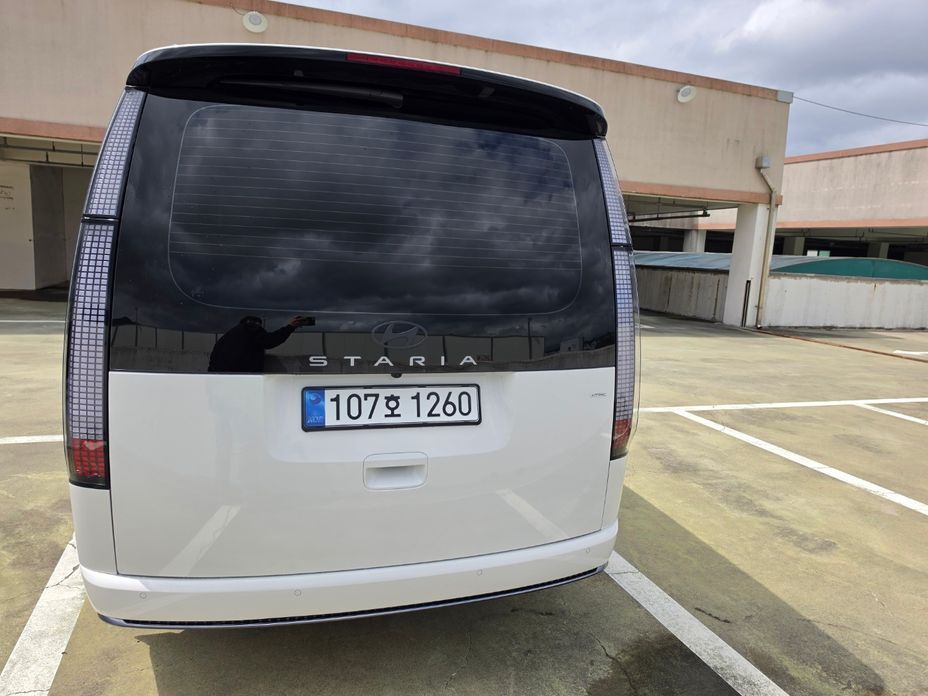 Hyundai Staria 2025