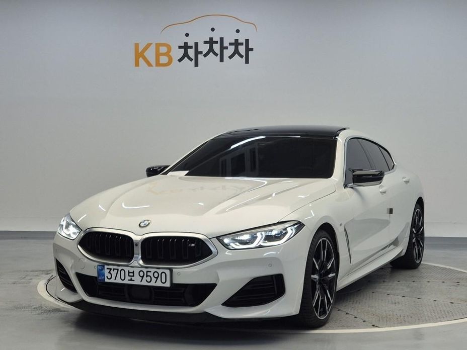 BMW 8-Series 2024