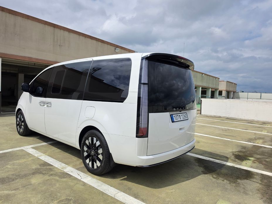 Hyundai Staria 2025