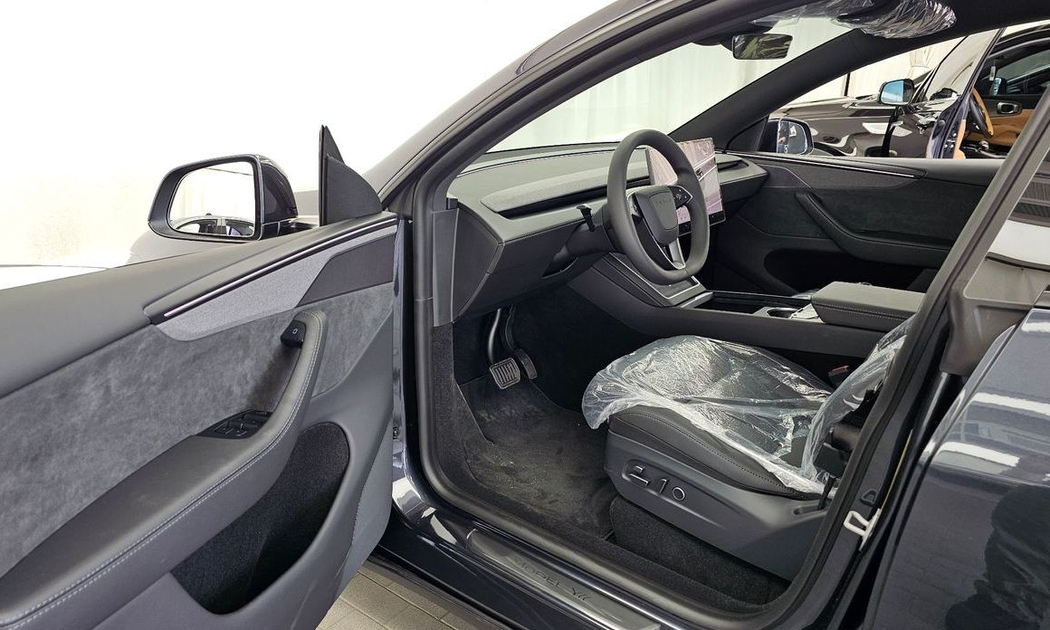 Tesla Model Y 2026