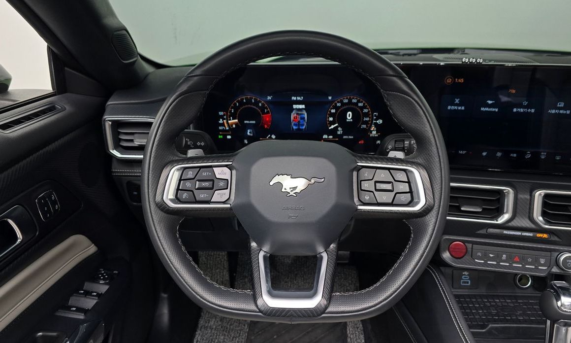 Ford Mustang 2024