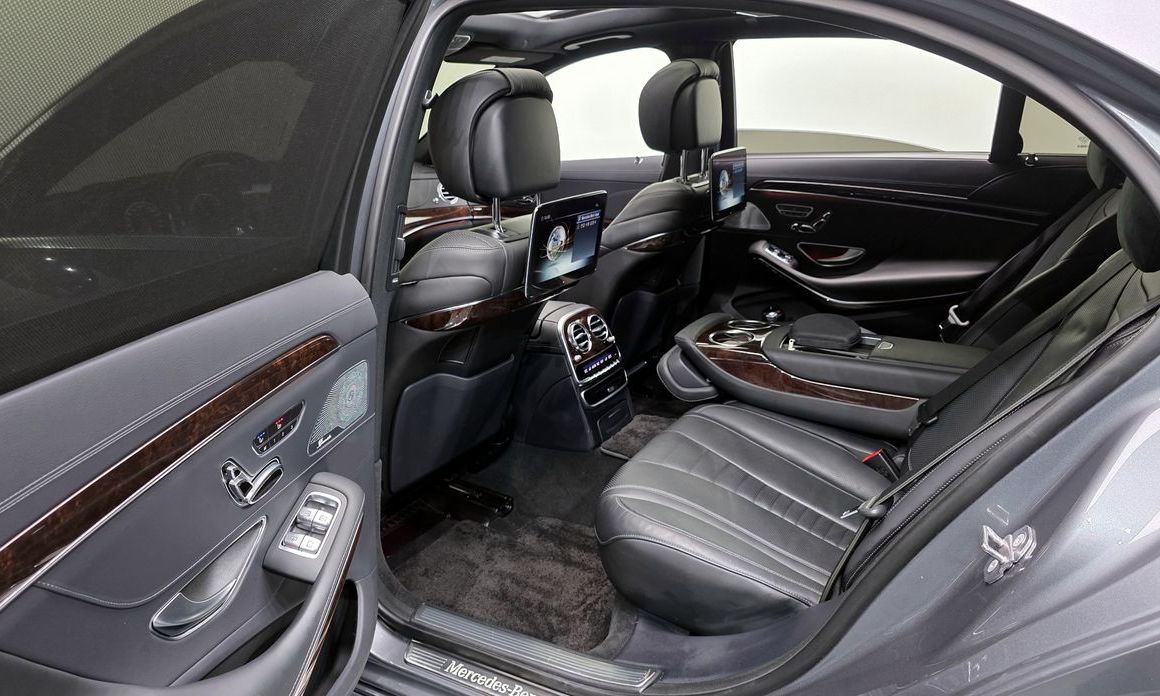 Mercedes-Benz S-Class 2020