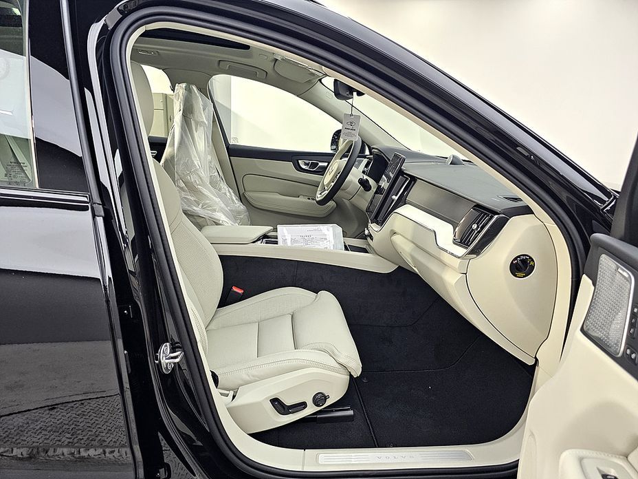 Volvo XC60 2026