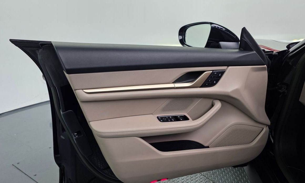 Porsche Taycan 2022