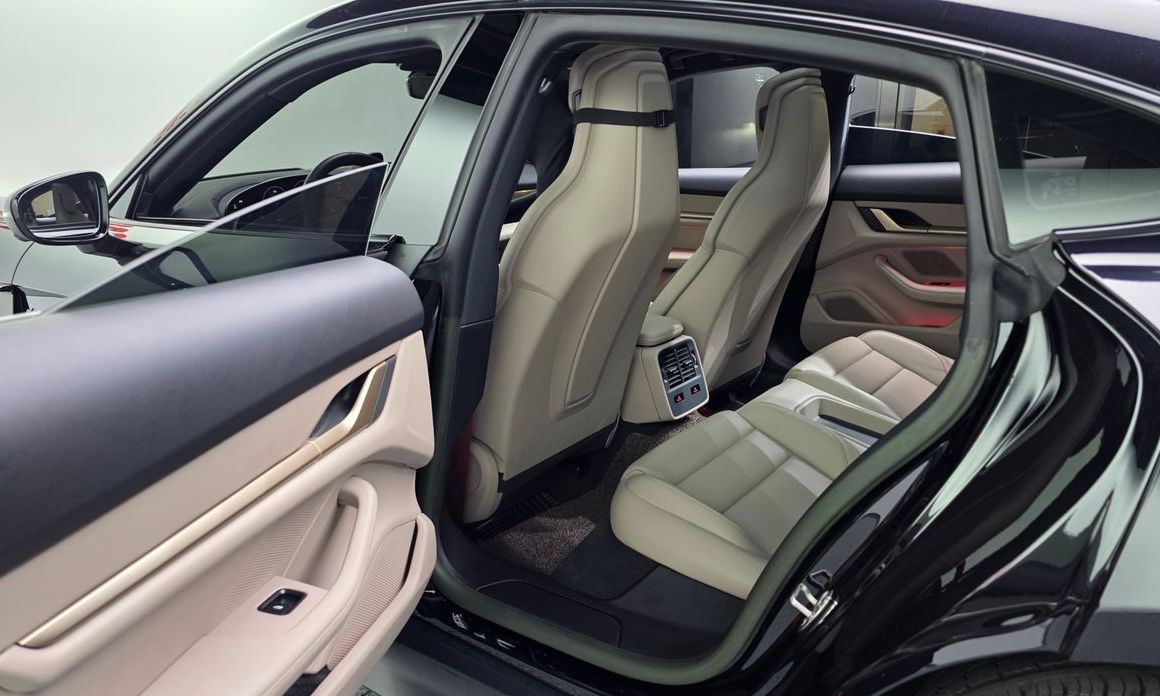 Porsche Taycan 2022