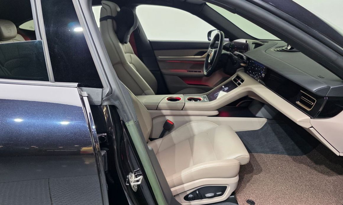 Porsche Taycan 2022