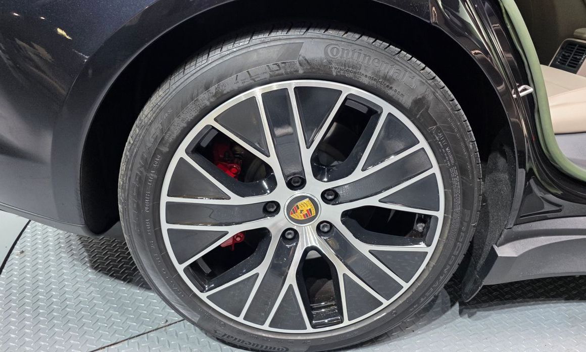 Porsche Taycan 2022