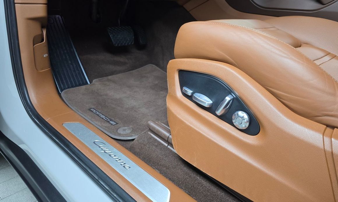 Porsche Cayenne 2021