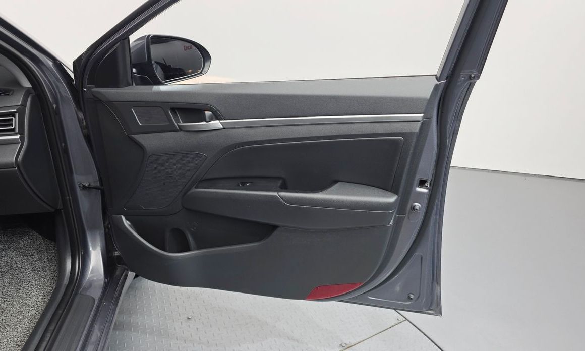 Hyundai AVANTE 2019