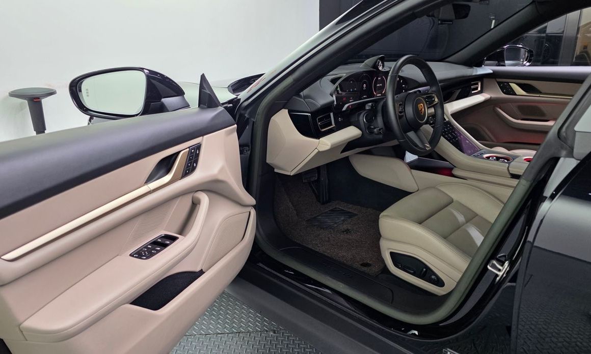 Porsche Taycan 2022