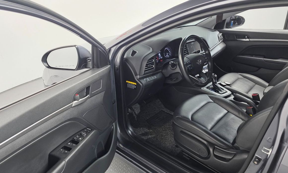 Hyundai AVANTE 2019