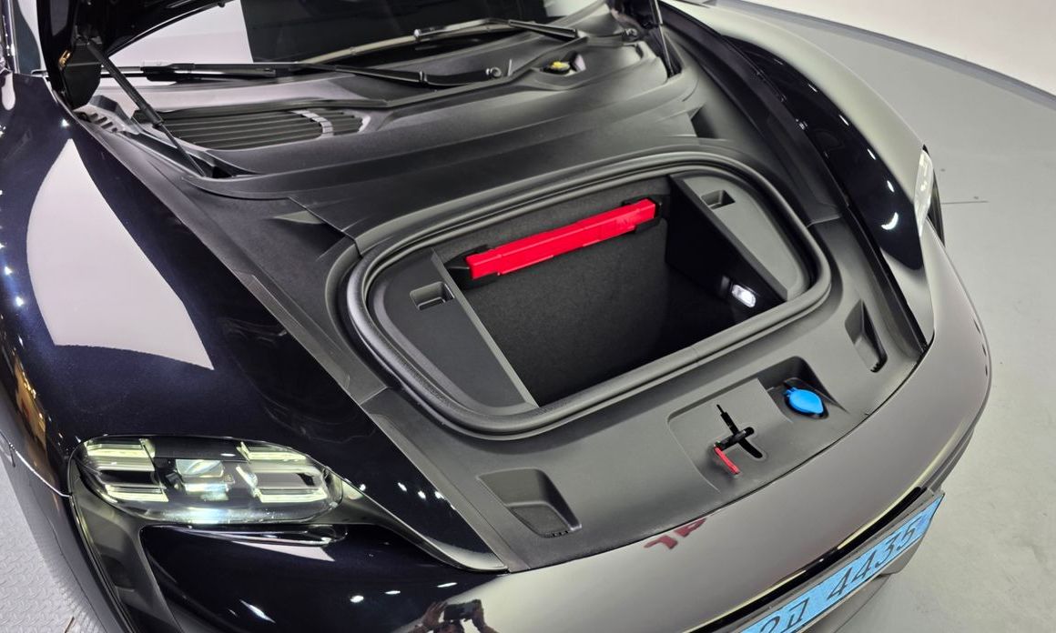 Porsche Taycan 2022