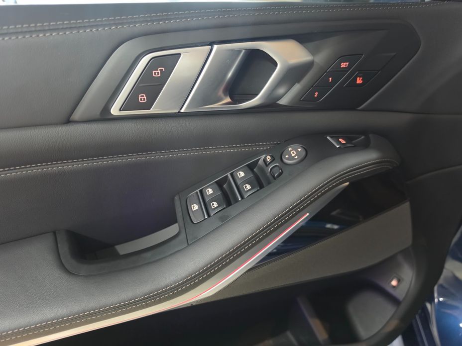 BMW X5 2023