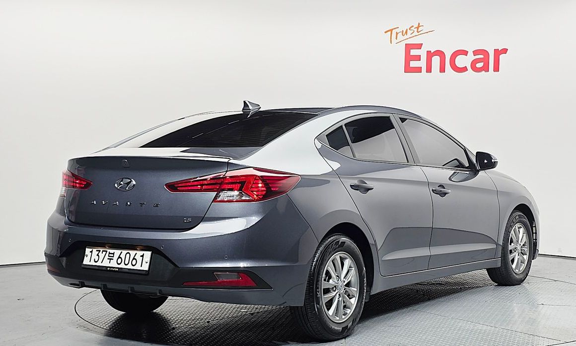 Hyundai AVANTE 2019