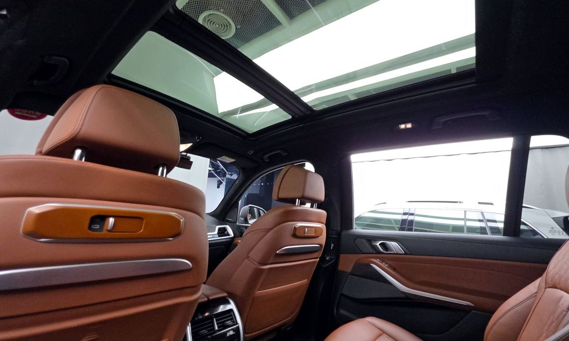 BMW X7 2025