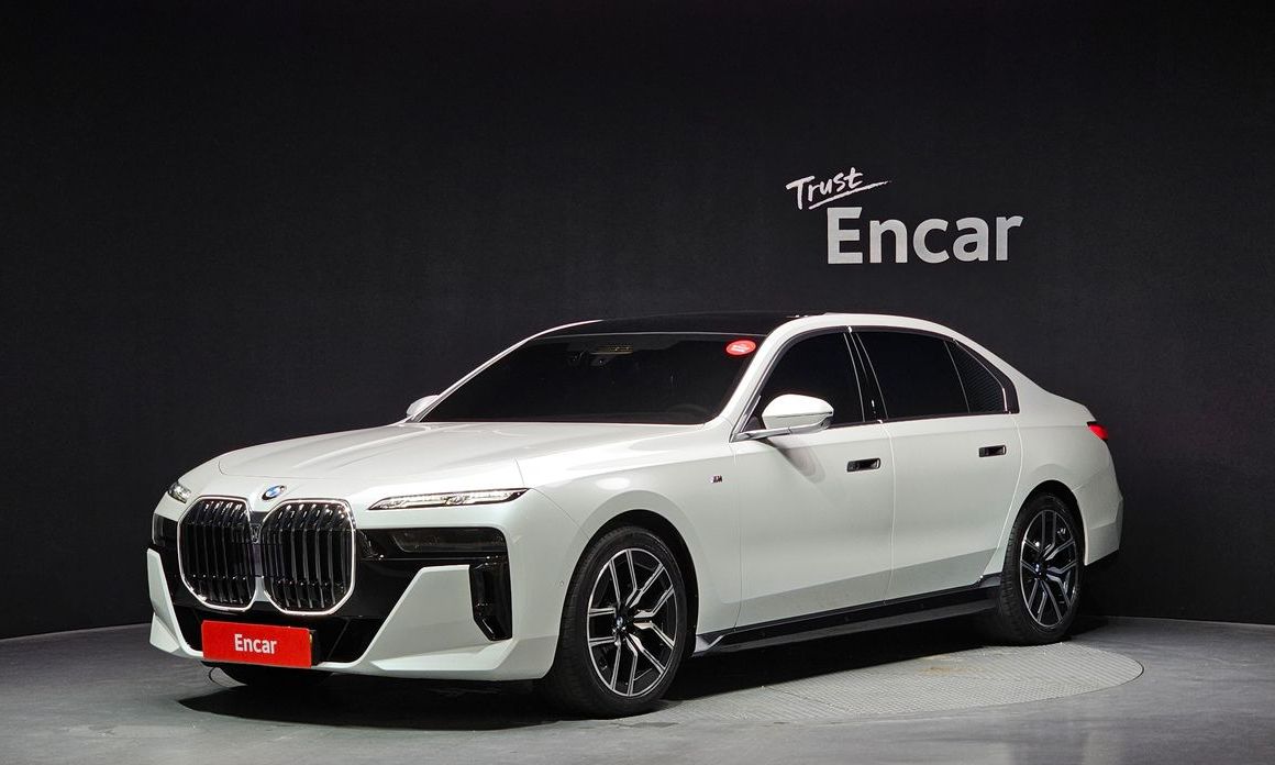 BMW 7-Series 2025