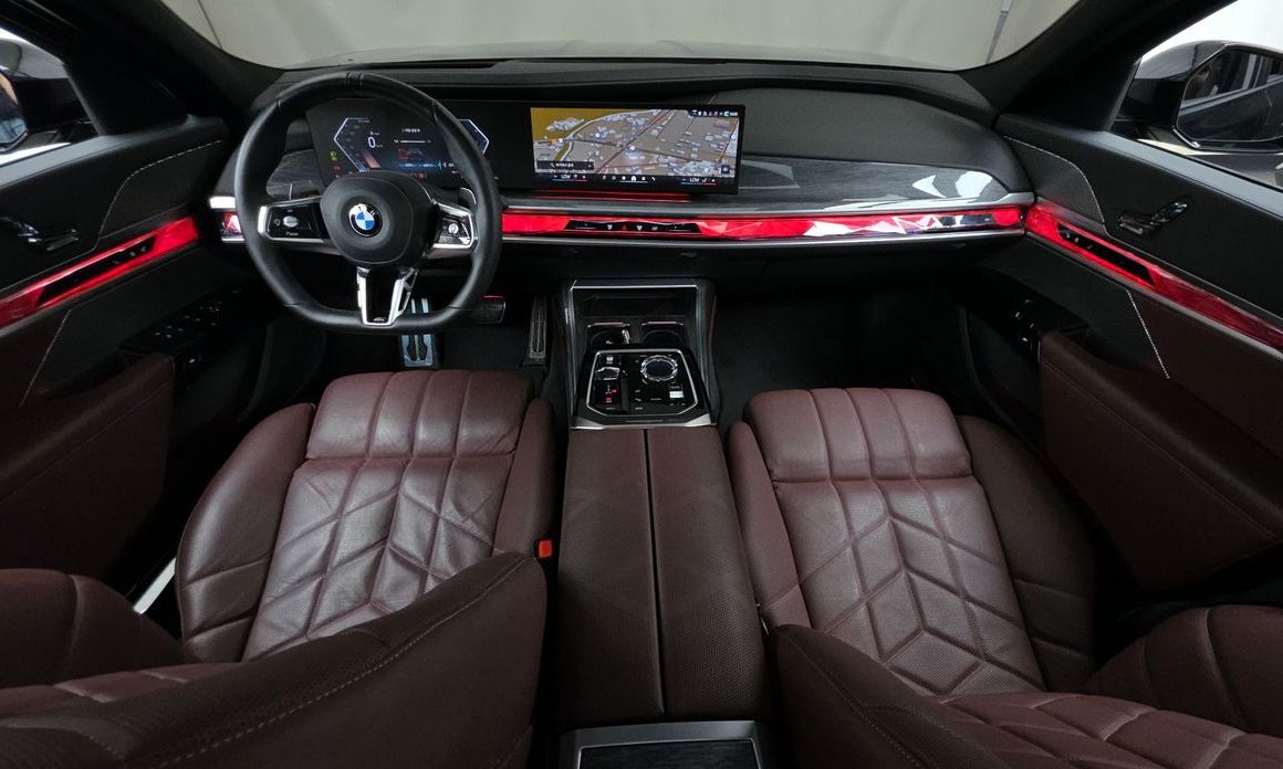 BMW 7-Series 2024
