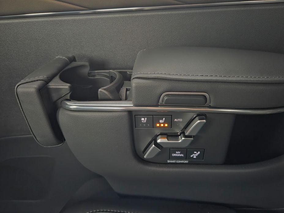 Toyota Alphard 2024