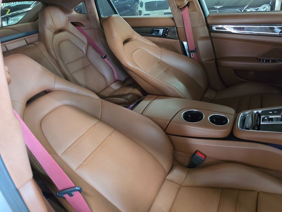 Porsche Panamera 2019