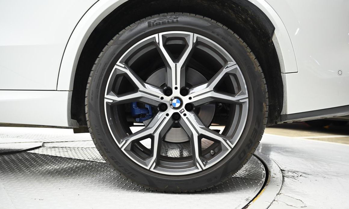 BMW X5 2025