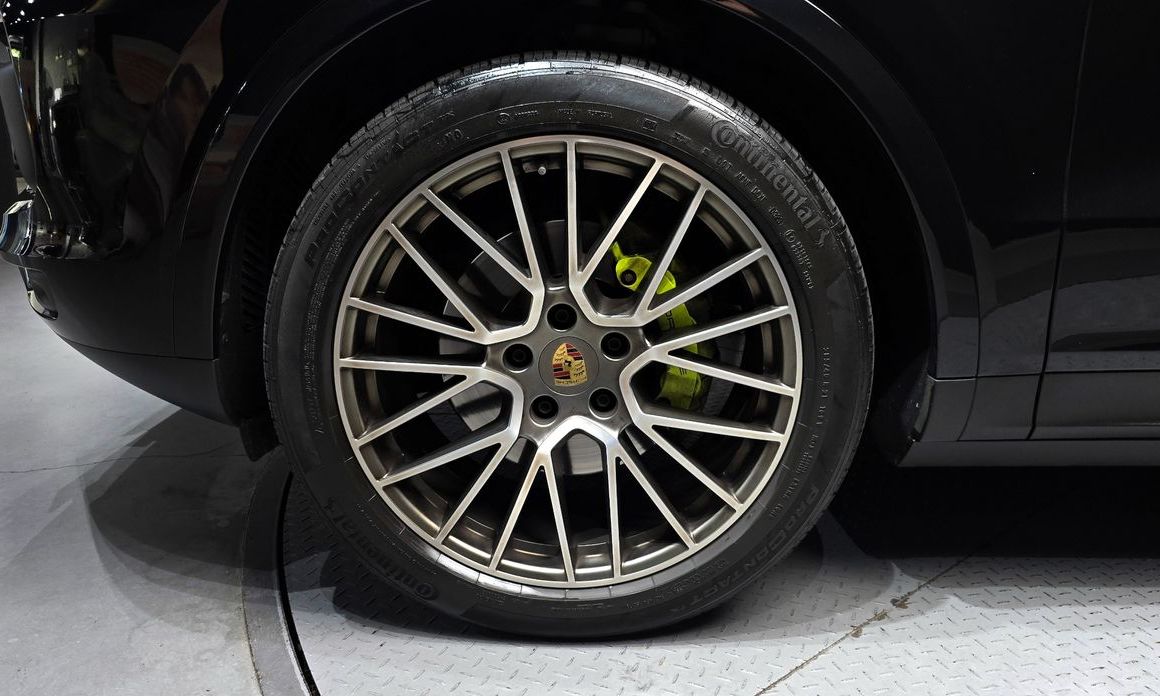 Porsche Cayenne 2023